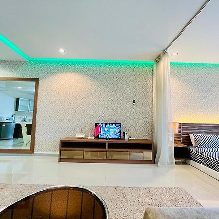 Regalia Suites & Residence By Enjoy Your Stay กัวลาลัมเปอร์ ภายนอก รูปภาพ