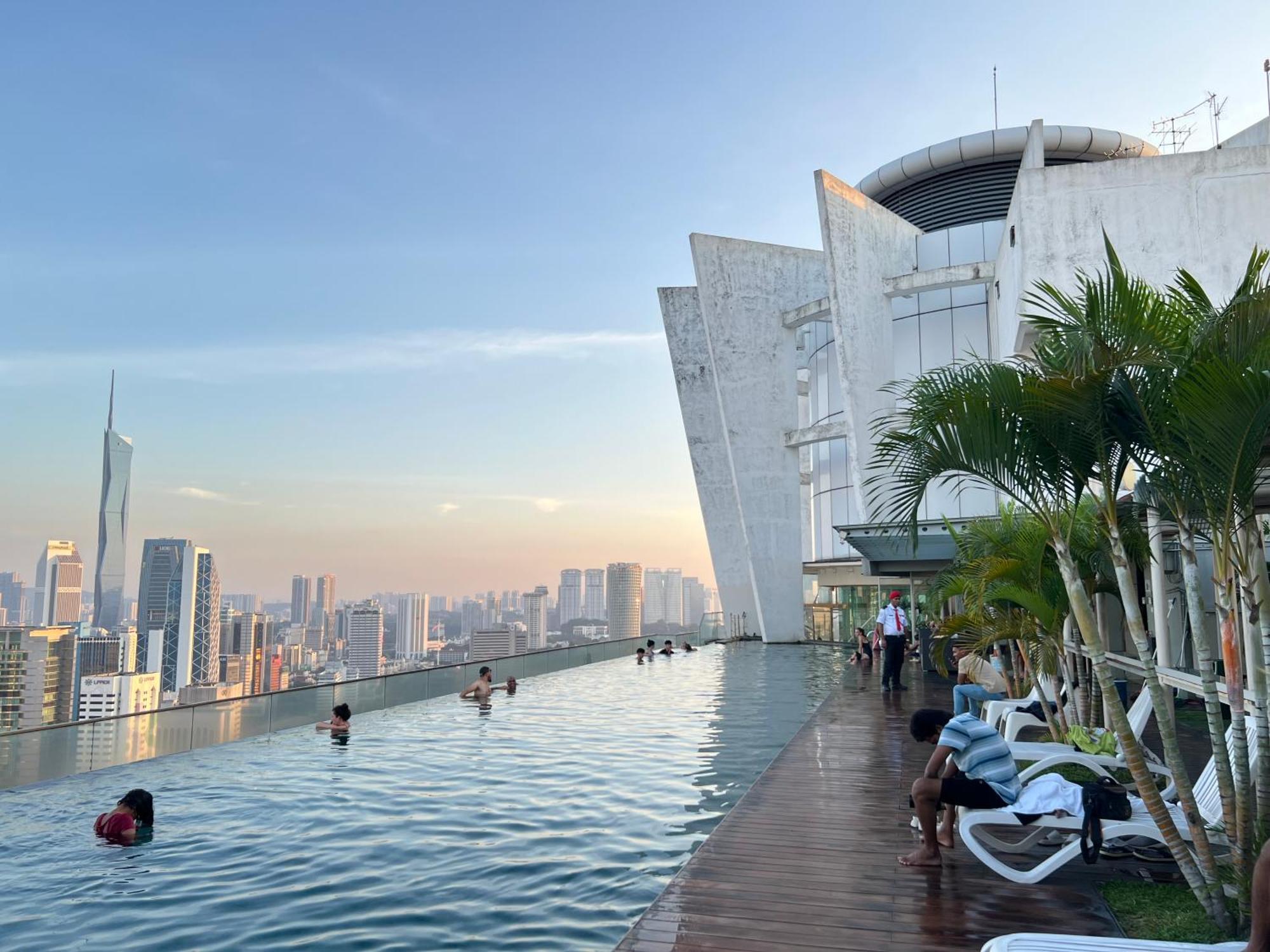 Regalia Suites & Residence By Enjoy Your Stay กัวลาลัมเปอร์ ภายนอก รูปภาพ