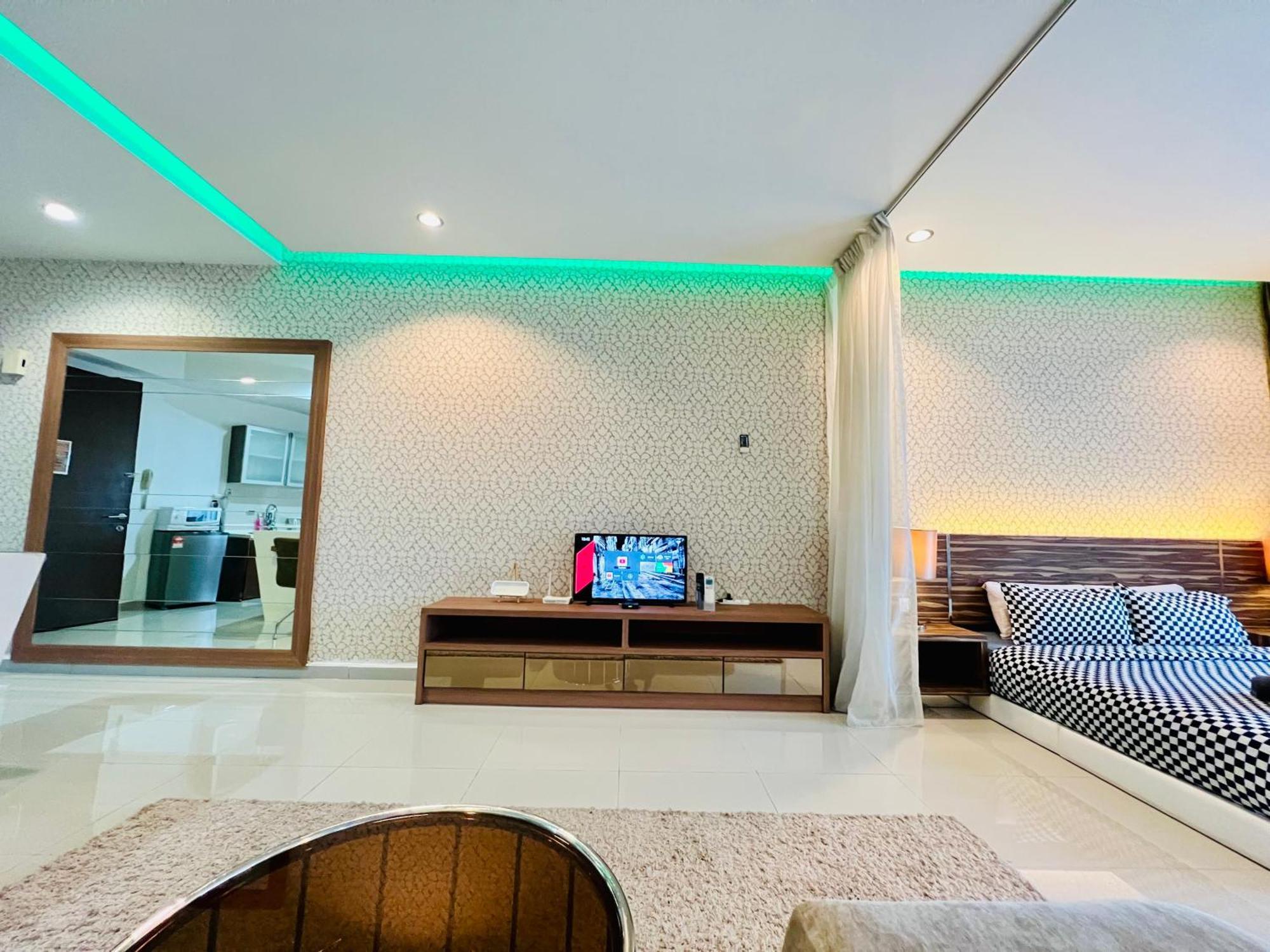 Regalia Suites & Residence By Enjoy Your Stay กัวลาลัมเปอร์ ภายนอก รูปภาพ