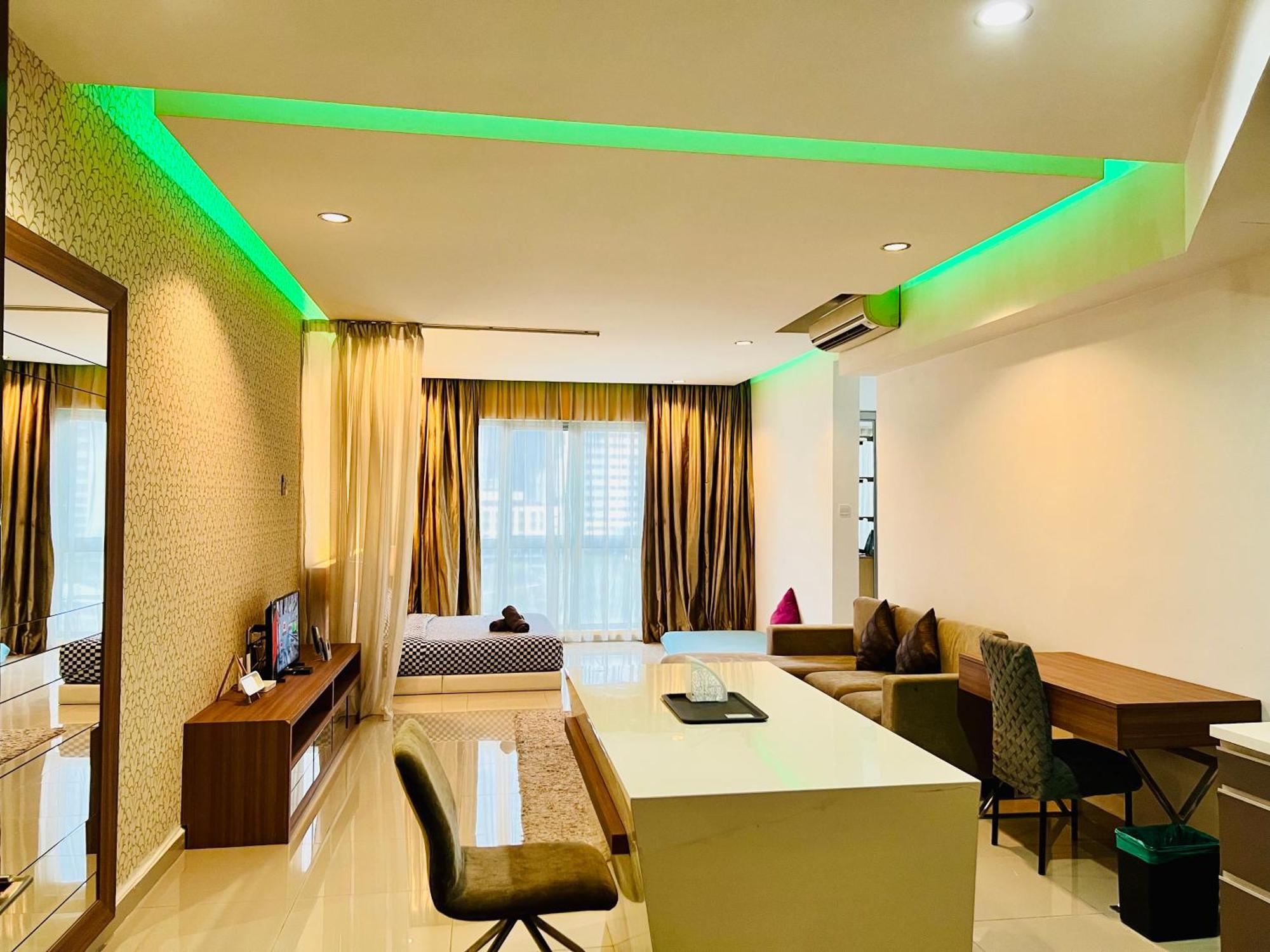 Regalia Suites & Residence By Enjoy Your Stay กัวลาลัมเปอร์ ภายนอก รูปภาพ
